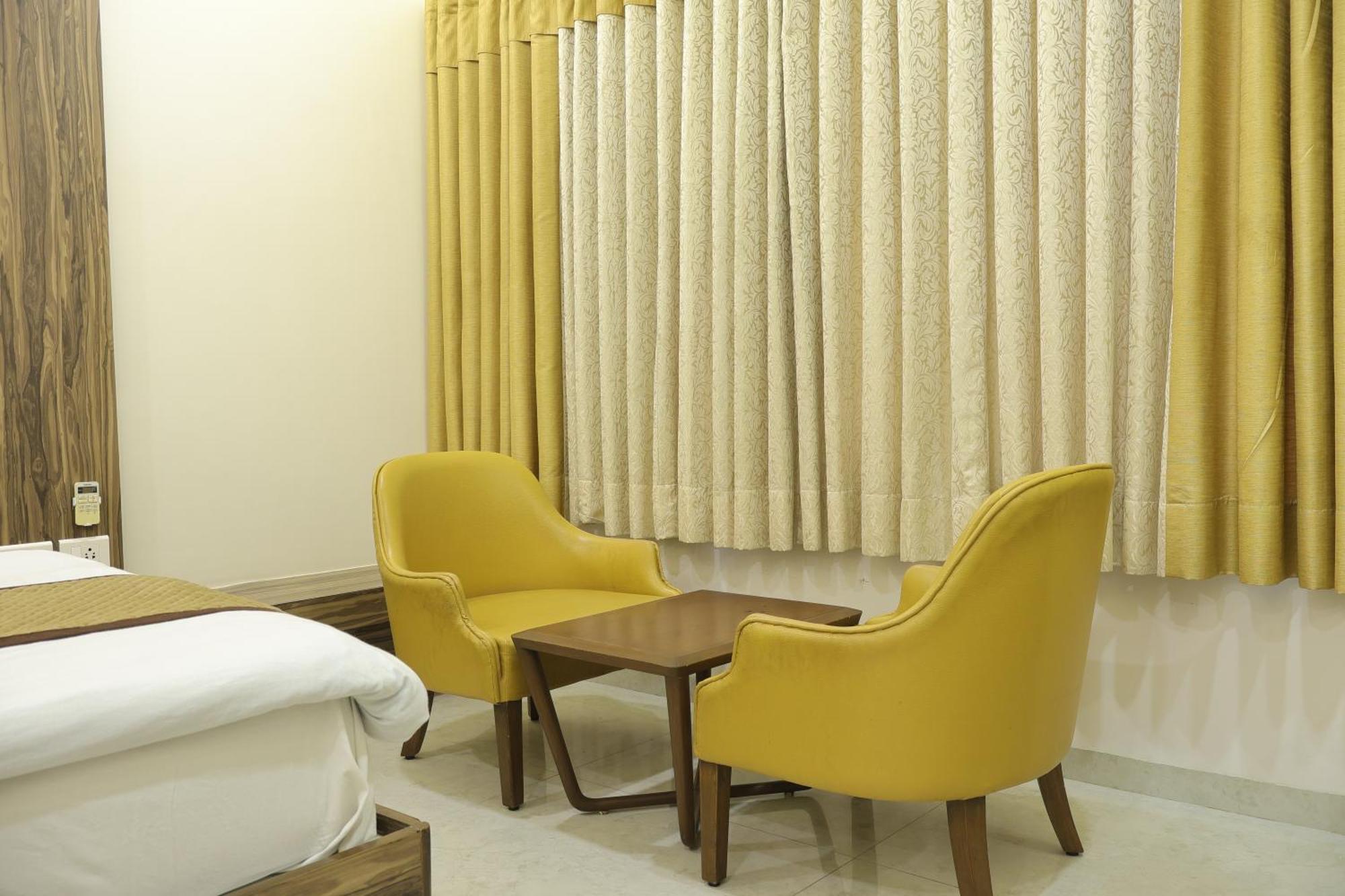 Hotel Kabir Ahmedabad Exterior photo